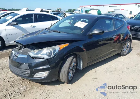 2015 Hyundai Veloster Re:flex z USA, uszkodzony, nr VIN KMHTC6AD1FU219801